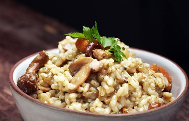 Risotto with mushrooms, fresh herbs and parmesan cheese | 9 Hearty And Healthy Dinner Recipes Your Senior Parents Will Love