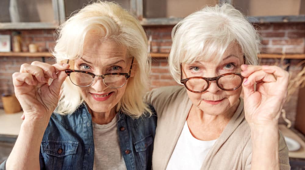seniors-happy-with-healthy-eyes-------------Importance-of-Senior-Eye-Care-------ss_feature