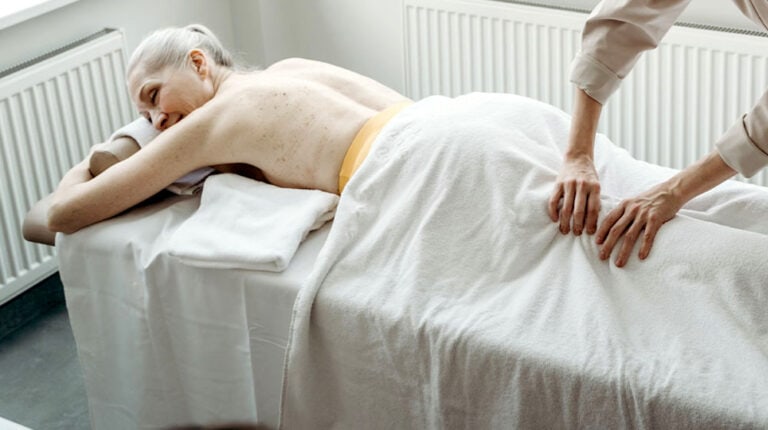 12Oaks-Senior woman in spa-pexels-The Benefits of Massage Therapy for Seniors -Feature