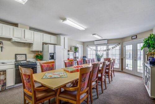 5 CommonRoom Hoyt Court