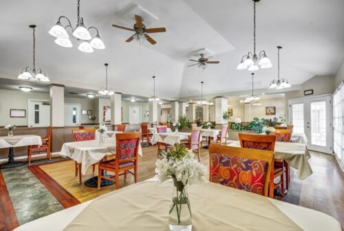 7 DiningRoom Hoyt Court