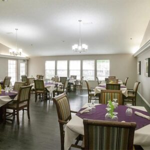7 diningroom Hickory Terrace