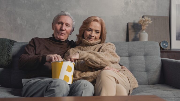 12Oaks-Elderly couple watching movie-pxls-The Silver Screen- Top Movie Recommendations for the Seniors-The Silver Screen- Top Movie Recommendations for the Seniors-Feature