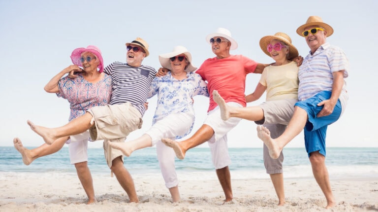 Seniors-dancing-on-the-beach-The-Benefits-of-Dance-Keeping-Fit-and-Joyful-in-Your-Senior-Years