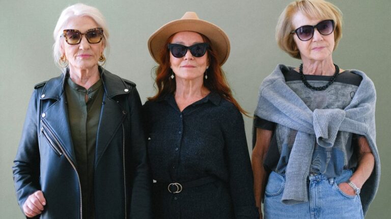 Elderly-women-in-sunglasses-and-trendy-clothes-Fashion-and-style-in-older-adults-px-feat