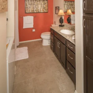 Cedarhurst of Woodland Hills Apartment Bathroom
