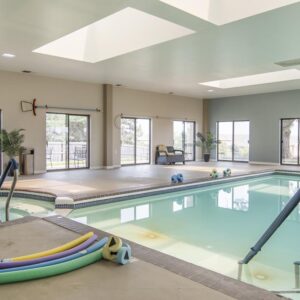 the atriums senior living community overland park Jacuzzi and pool 1
