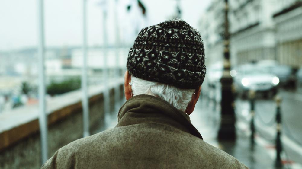 social isolation in elderly featured image us