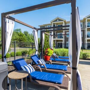The Cedars at Woodland Hills Poolside Cabana