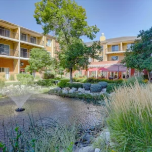 32 6800Leetsdale 123